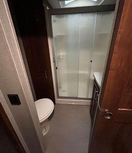 Used 2018 Keystone Alpine 3660FL