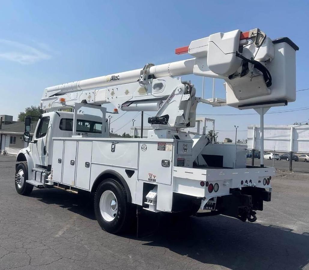 Used 2015 Freightliner M2 106 4x4 Boom