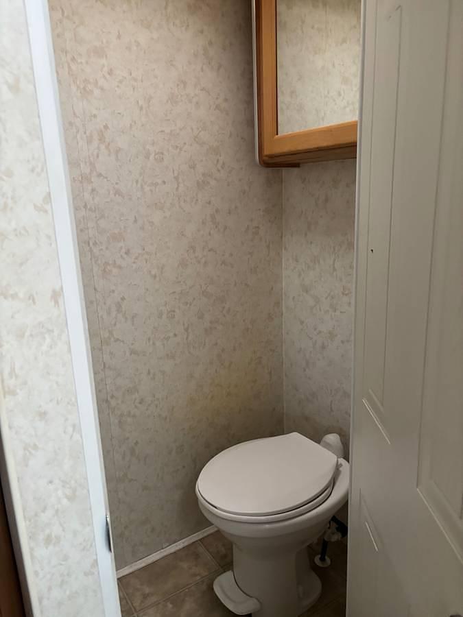 Used 2008 Thor Motor Coach Jazz Fifth Wheel