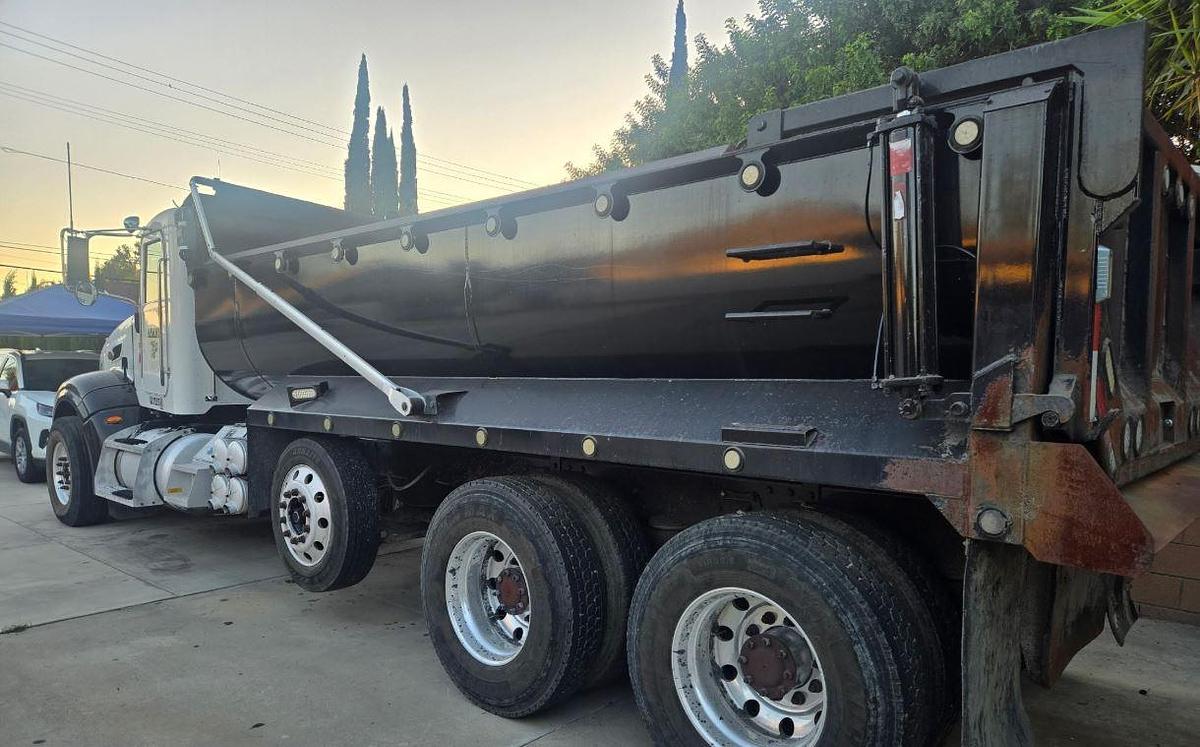 Used 2013 Peterbilt 386 Dump Truck