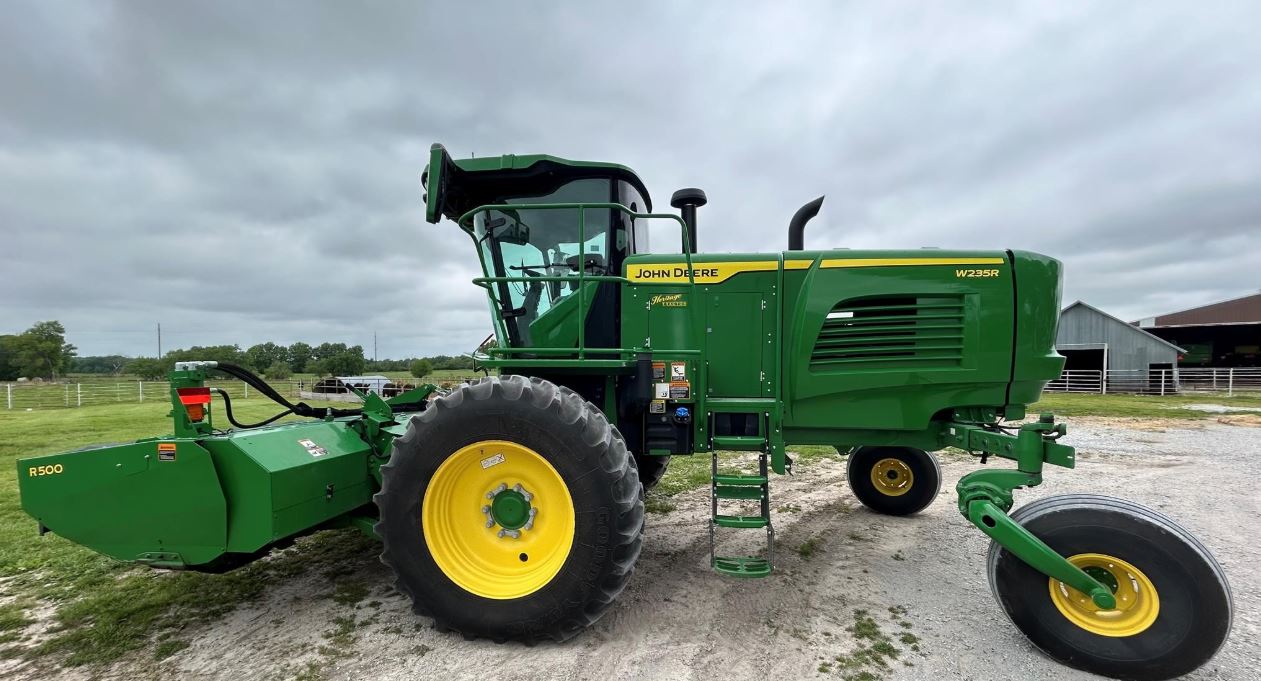 Used 2022 John Deere W235r