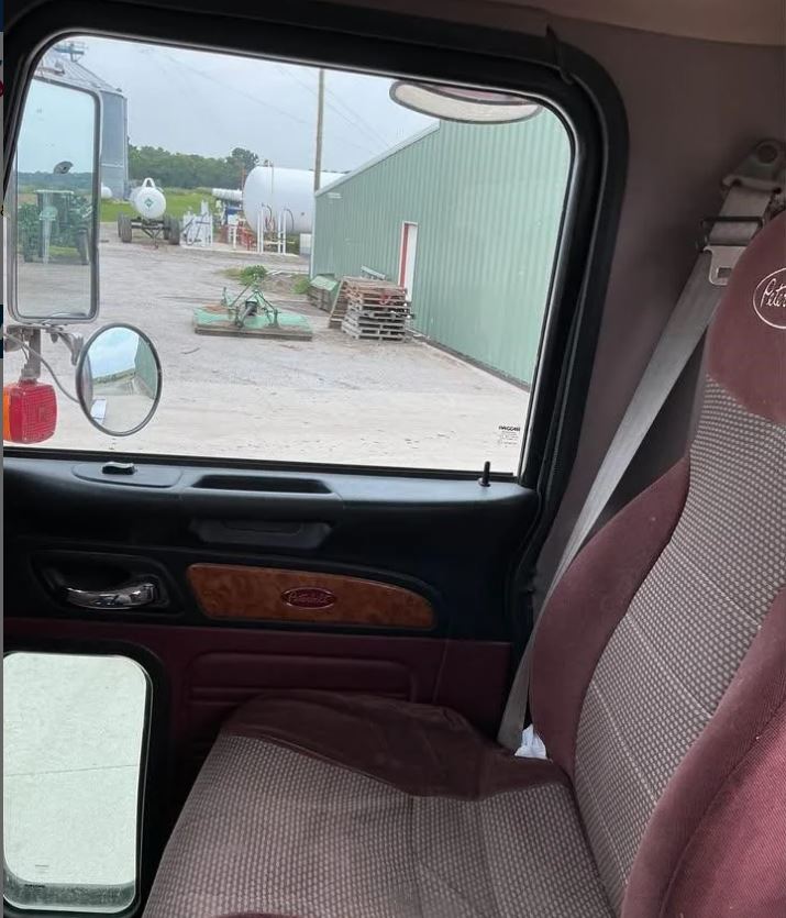 Used 2010 Peterbilt 367