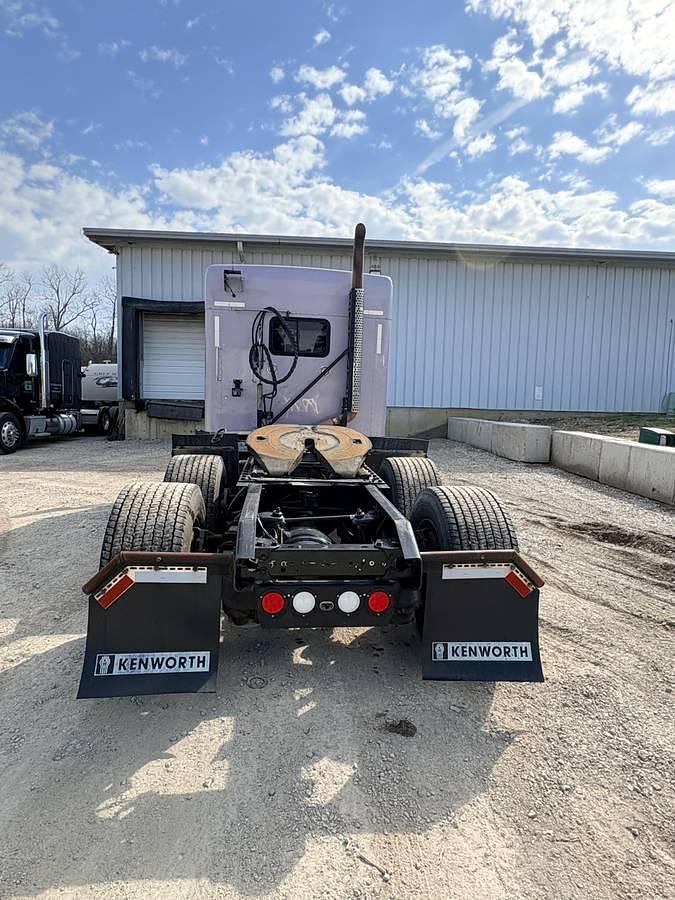 Used 2013 Kenworth T660