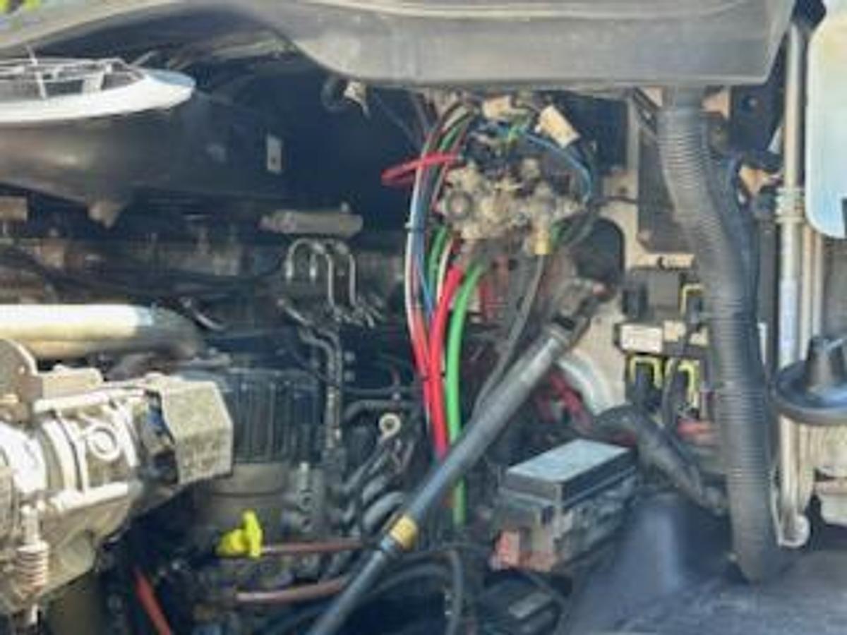 Used 2013 Freightliner Cascadia 125