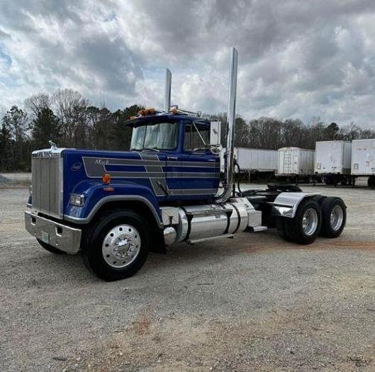 Used 1985 Mack Superliner RW613