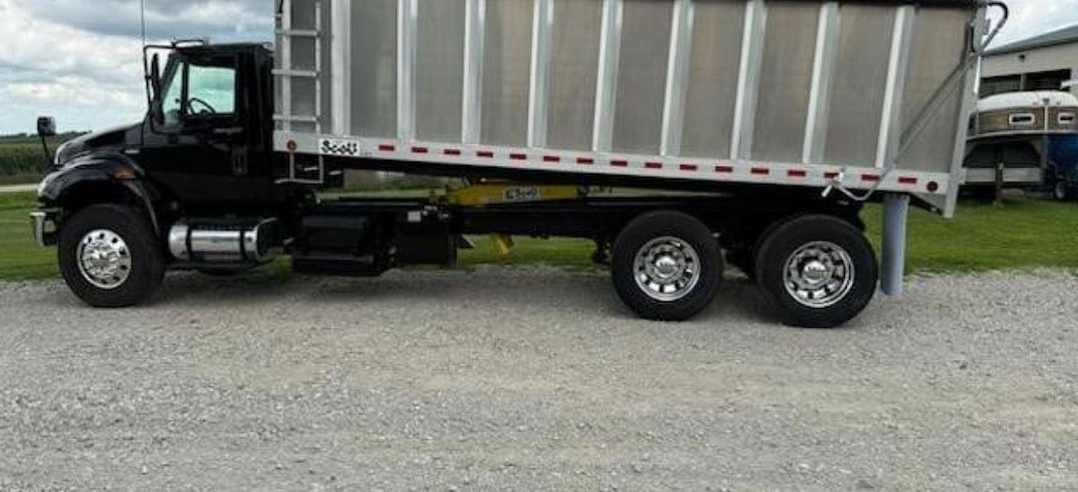 Used 2010 International Durastar 4400