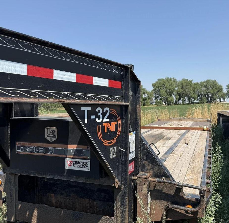 Used 2022 PJ 35Ft Gooseneck Dovetail Flatbed Trailer