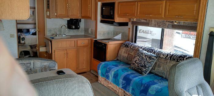 Used 2005 Winnebago SIGHTSEER