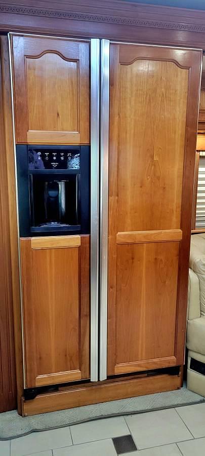 Used 2009 Country Coach Allure 470