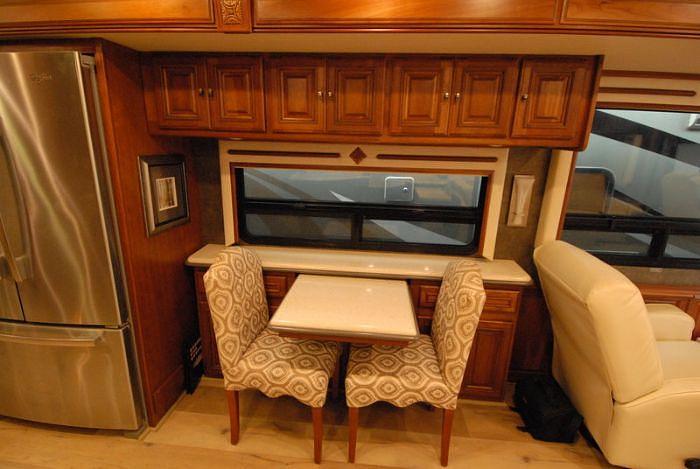 Used 2015 Winnebago Ellipse 42QD