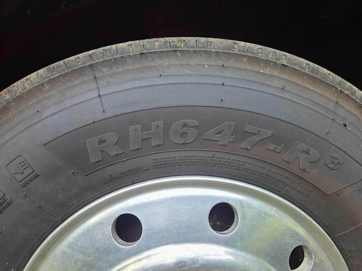 Used 1987 Freightliner FLC120 Conventional Sleeper Semi