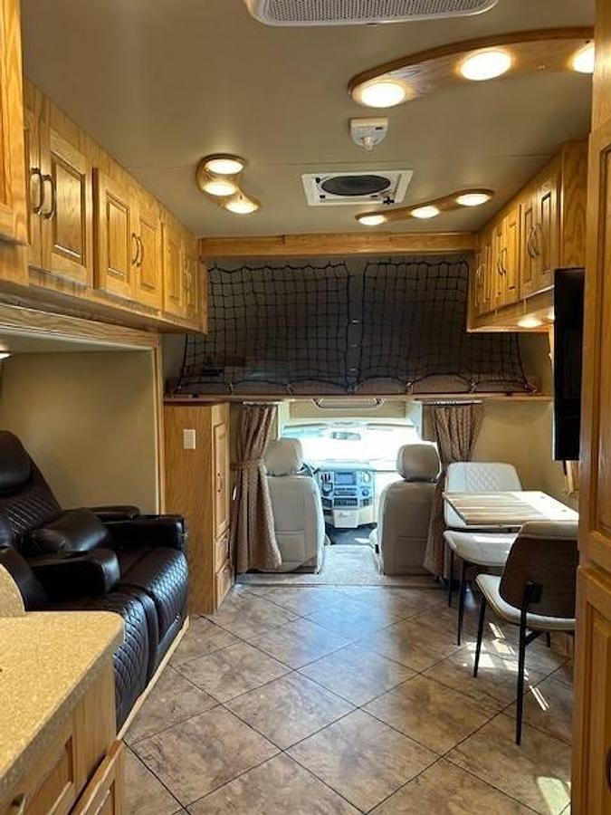 Used 2014 Born Free Royal Splendor