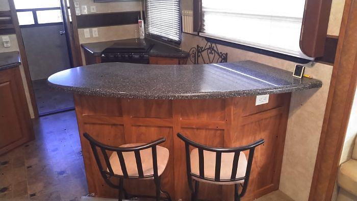 Used 2011 Keystone Raptor 400RBG