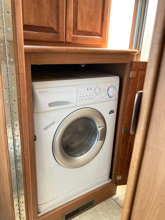 Used 2008 Tiffin Allegro Bay 37DB