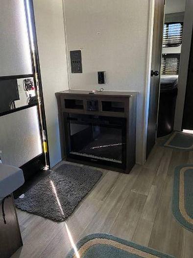 Used 2022 Coachmen Clipper Ultra Lite 182DBU