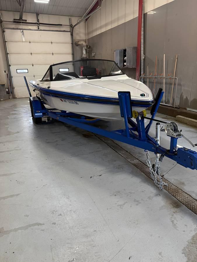 Used 1997 Sanger Ski Boat