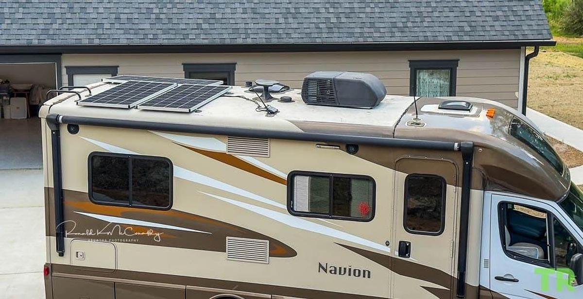 Used 2018 Winnebago Navion 24V Mercedes Diesel Class C Motorhome – 45,353 Miles – 510W Solar – Lithium Batteries – Upgraded Electronics