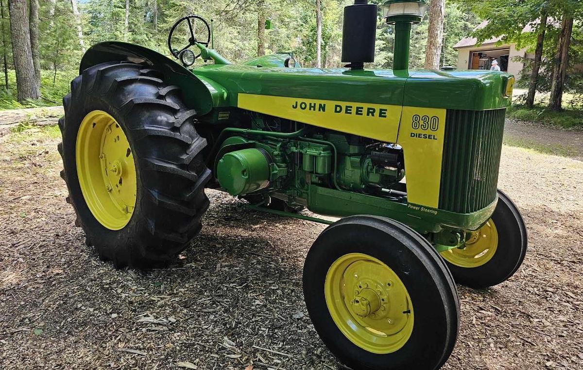 Used 1959 John Deere 830