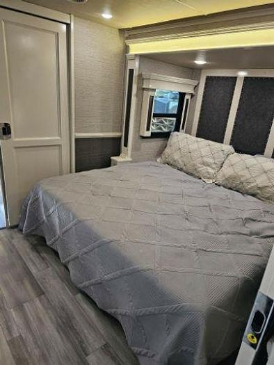 Used 2022 Vanleigh Beacon 39GBB