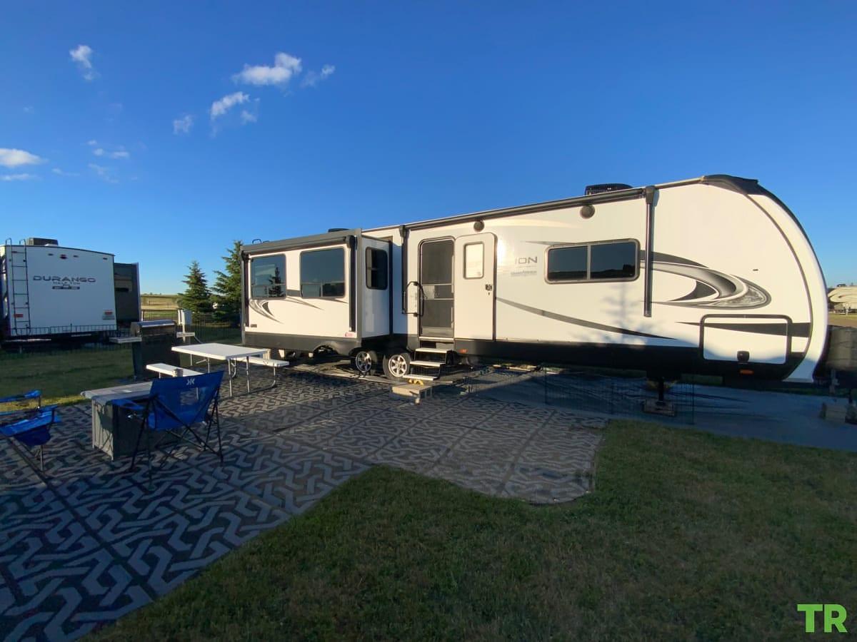 Used 2022 Grand Design Reflection 315RLTS