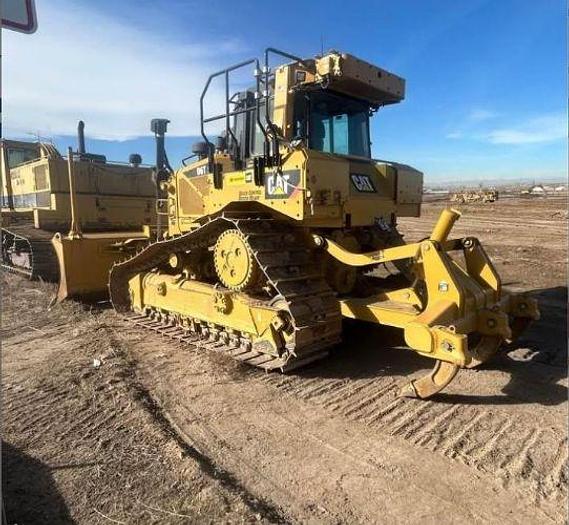 Used 2018 CATERPILLAR D6T