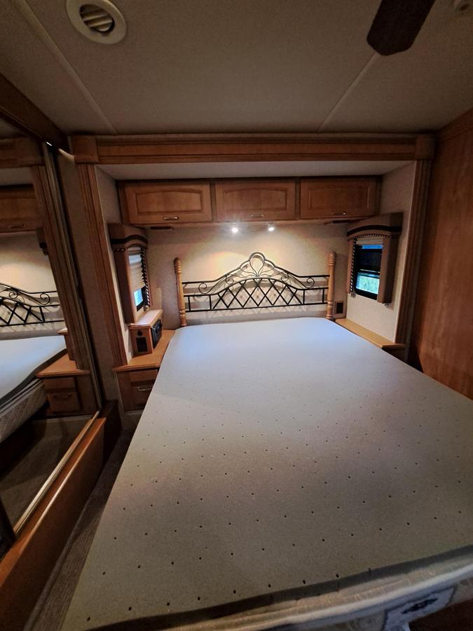 Used 2008 Winnebago Tour 40FD