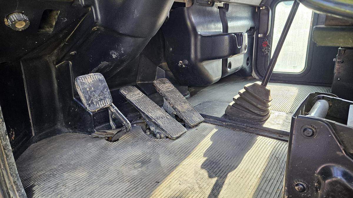 Used 2005 Peterbilt PB335