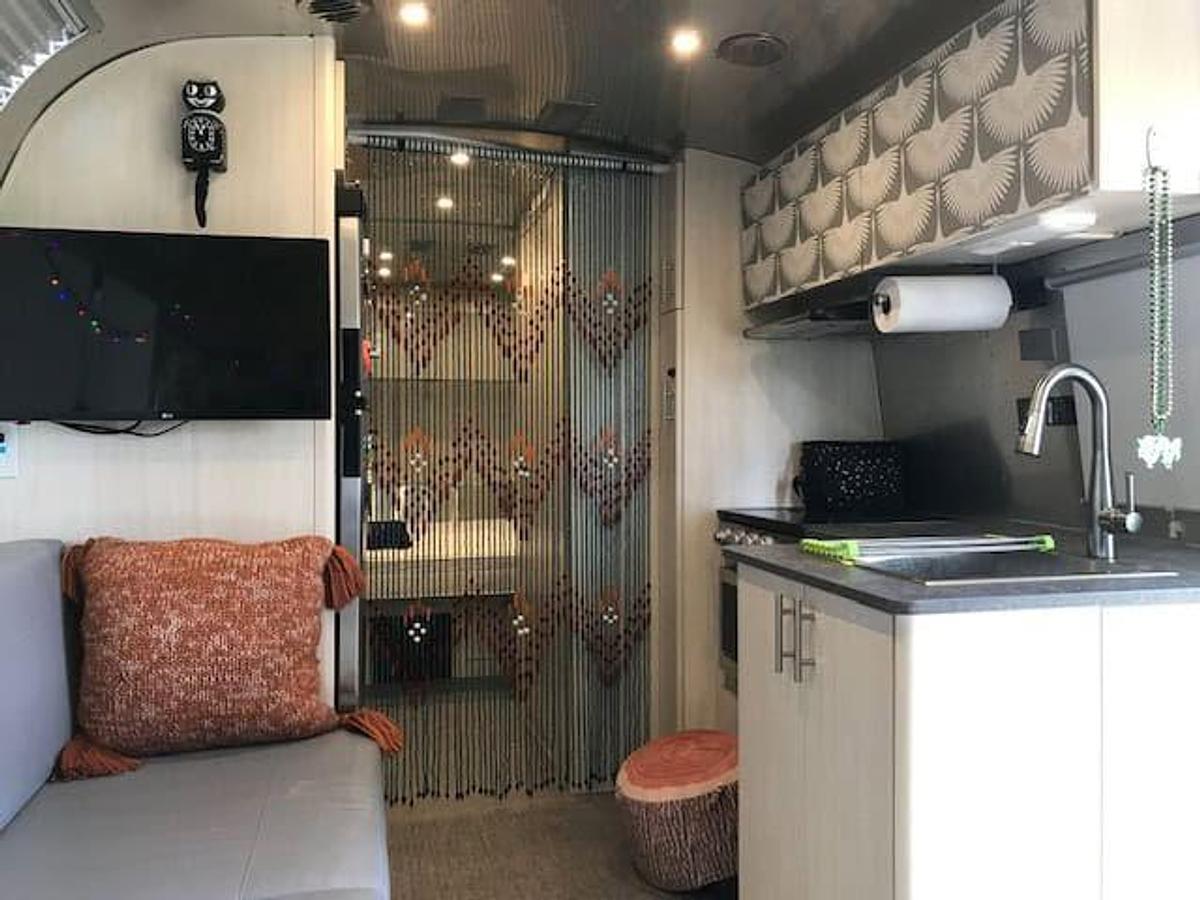 Used 2022 Airstream Flying Cloud 25FB