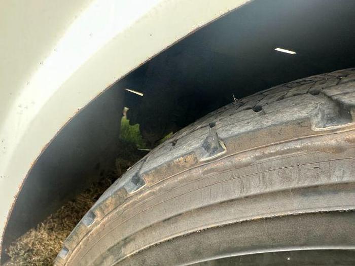 Used 2000 Peterbilt 330 Business Class Custom Schwalb Stretch Hauler