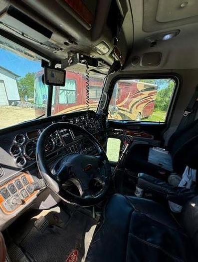 Used 2010 Peterbilt 386