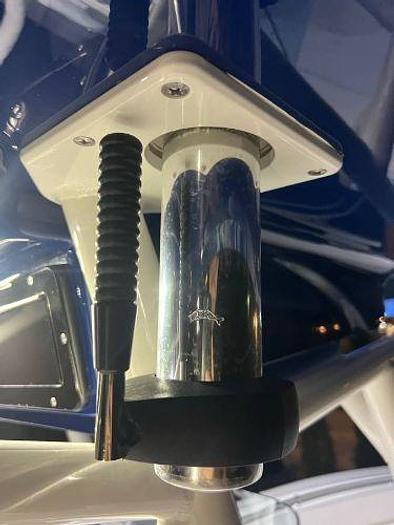 Used 2006 Hydra-Sports Vector CC25