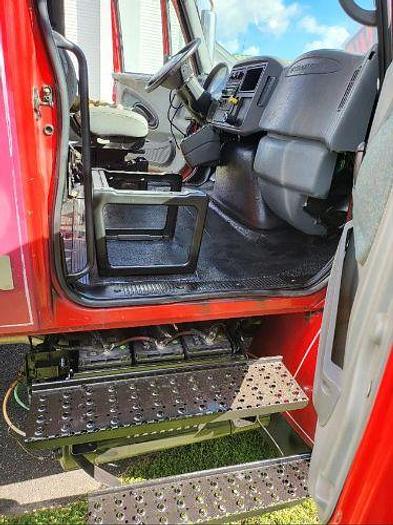 Used 2006 INTERNATIONAL 4300 Box Truck