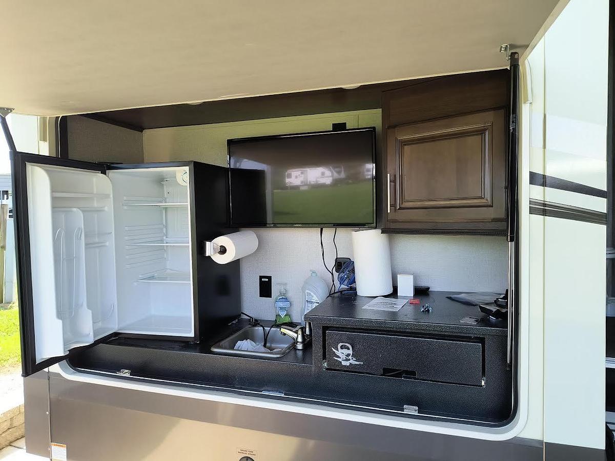 Used 2019 Jayco North Point 37BHFS