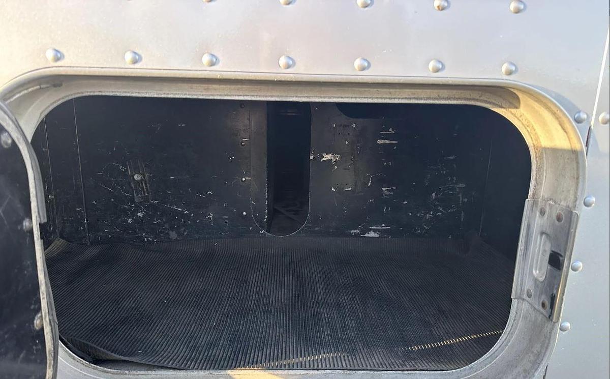 Used 1999 KENWORTH W900 Sleeper Semi Truck