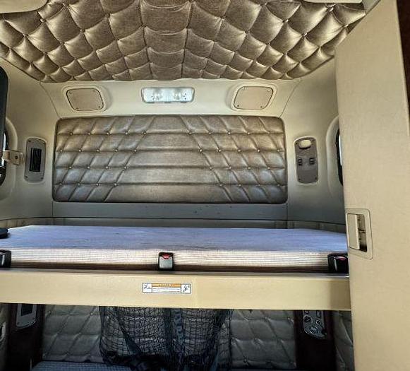 Used 2011 Freightliner CORONADO 132