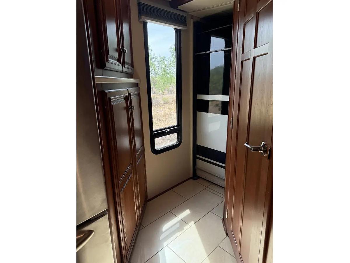 Used 2015 Winnebago Itasca Ellipse 42HD