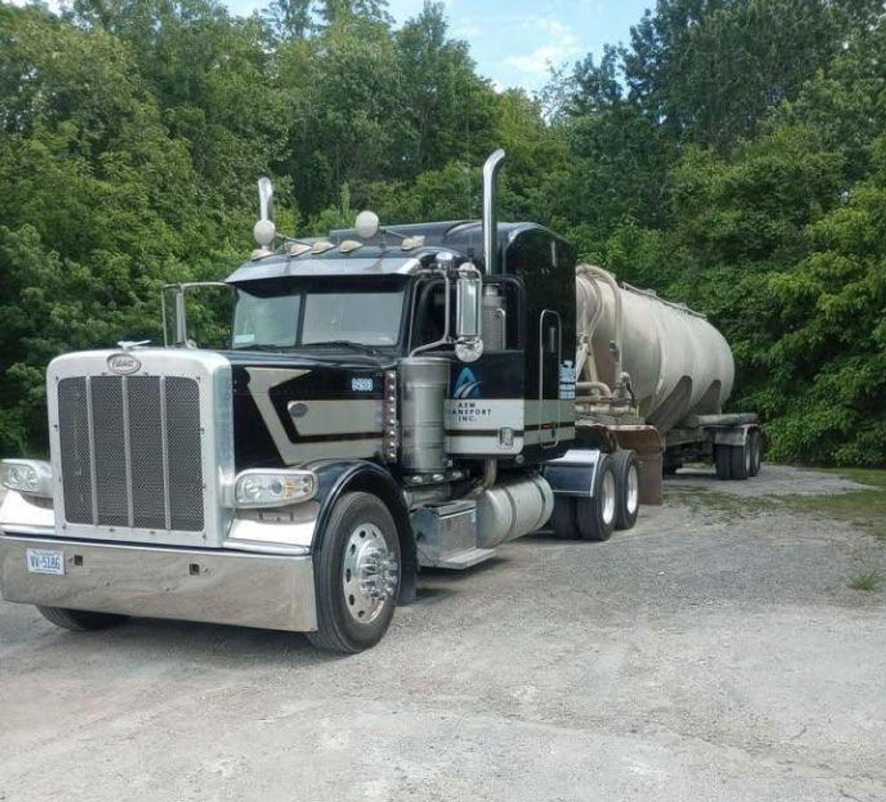 Used 2009 PETERBILT 389