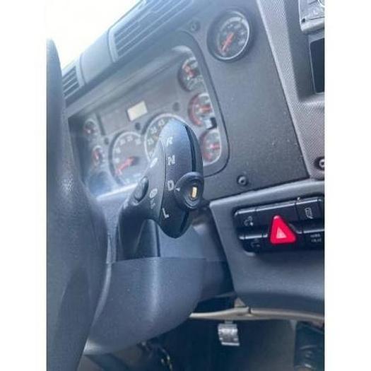 Used 2016 Freightliner Cascadia Sleeper