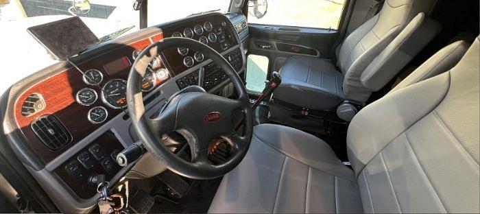 Used 2014 Peterbilt 389 Glider Kit