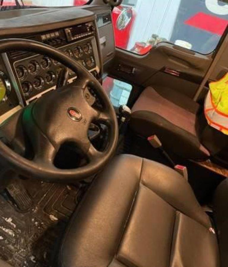 Used 2021 Kenworth T800