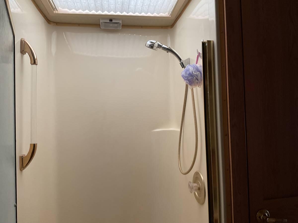 Used 2005 Alfa See Ya 40’ Diesel Pusher