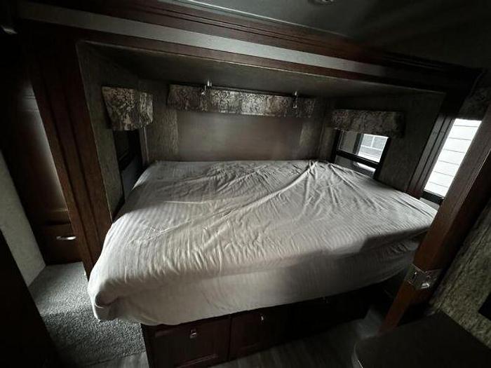 Used 2017 Forest River Forrester 2401R MBS