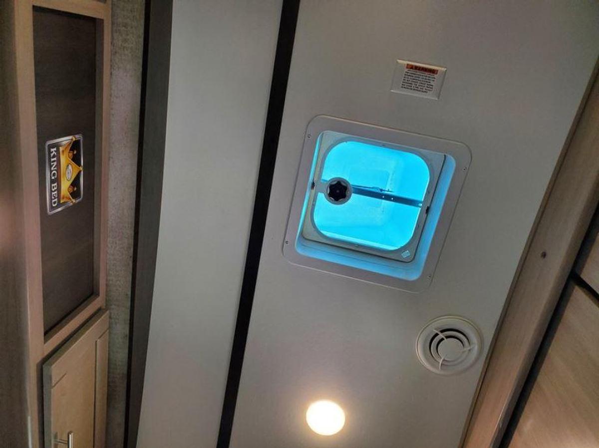 Used 2021 CrossRoads Sunset Trail 289QB