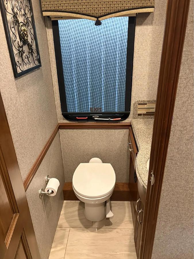 Used 2019 Forest River Berkshire XL 40D
