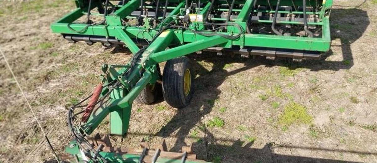 Used 2003 JOHN DEERE 1590&1560 Attached With Houck Hitch