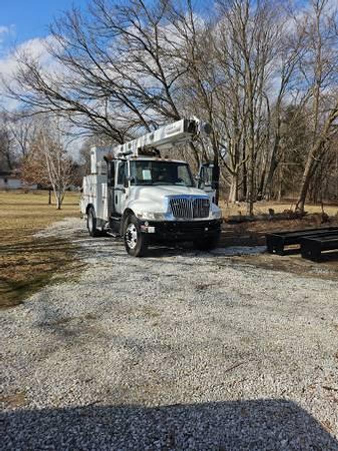 Used 2006 International Bucket Truck