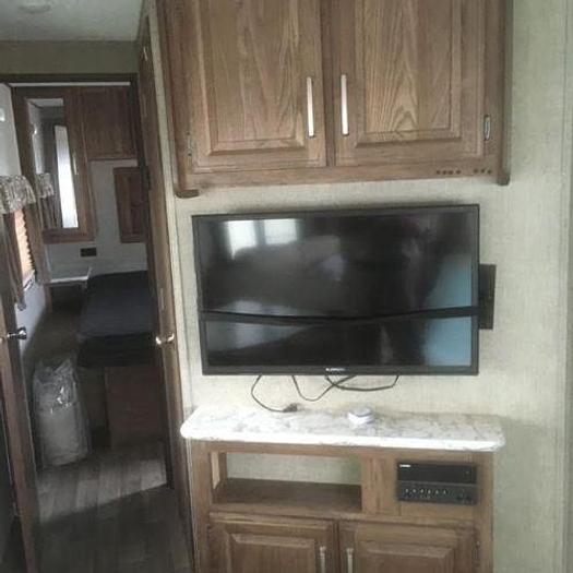 Used 2017 Keystone Cougar 26SABWE