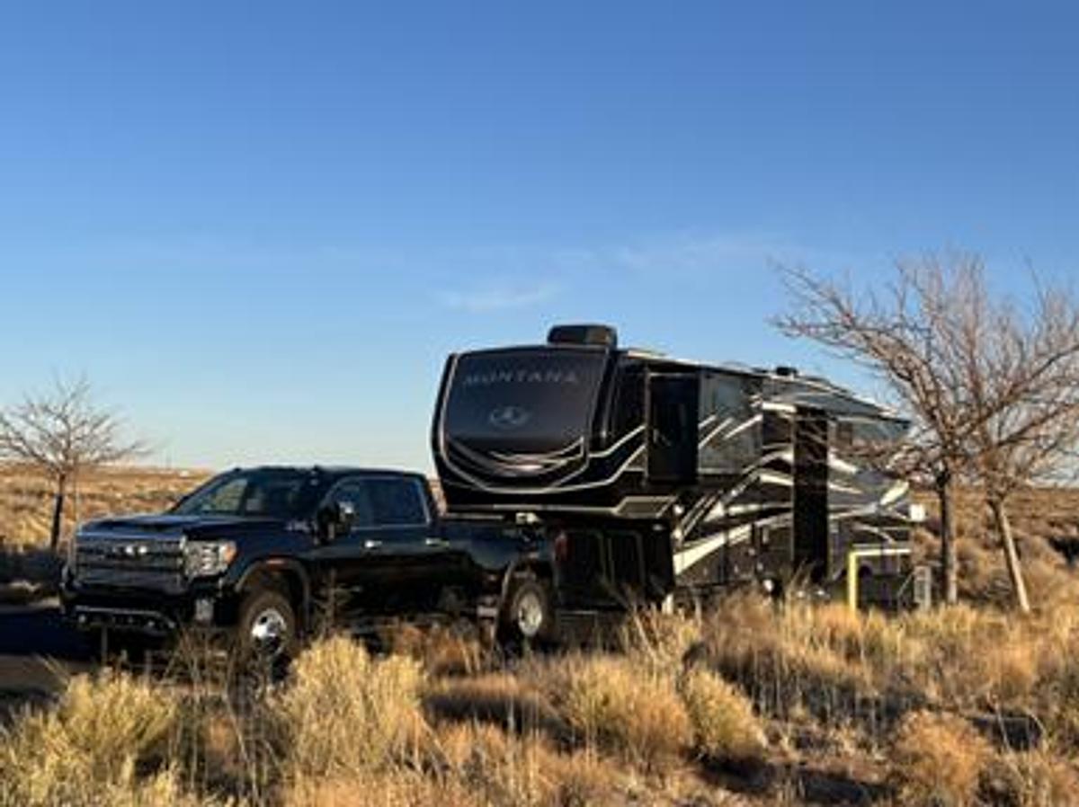 Used 2022 Keystone Montana Legacy Edition 3231CK