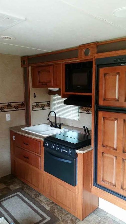 Used 2013 Forest River Surveyor SP-220 Travel Trailer