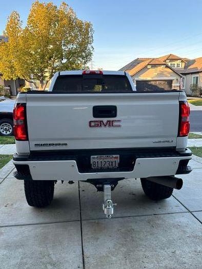 Used 2015 GMC Sierra 2500HD available WiFi Denali